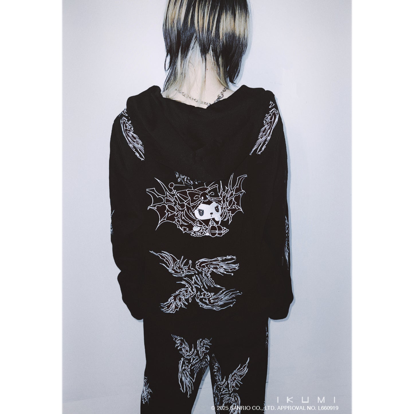 KUROMI×IKUMI HOODIE