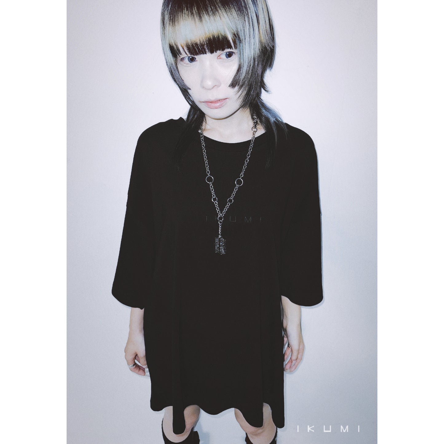 IKUMI LOGO T