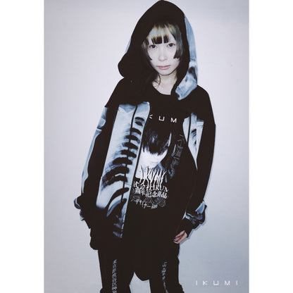 ［十周年企画第一弾商品］XRAY ZIP HOODIE