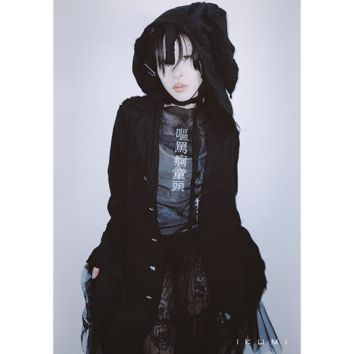 IKUMI×MADARANINGEN Gauze long top