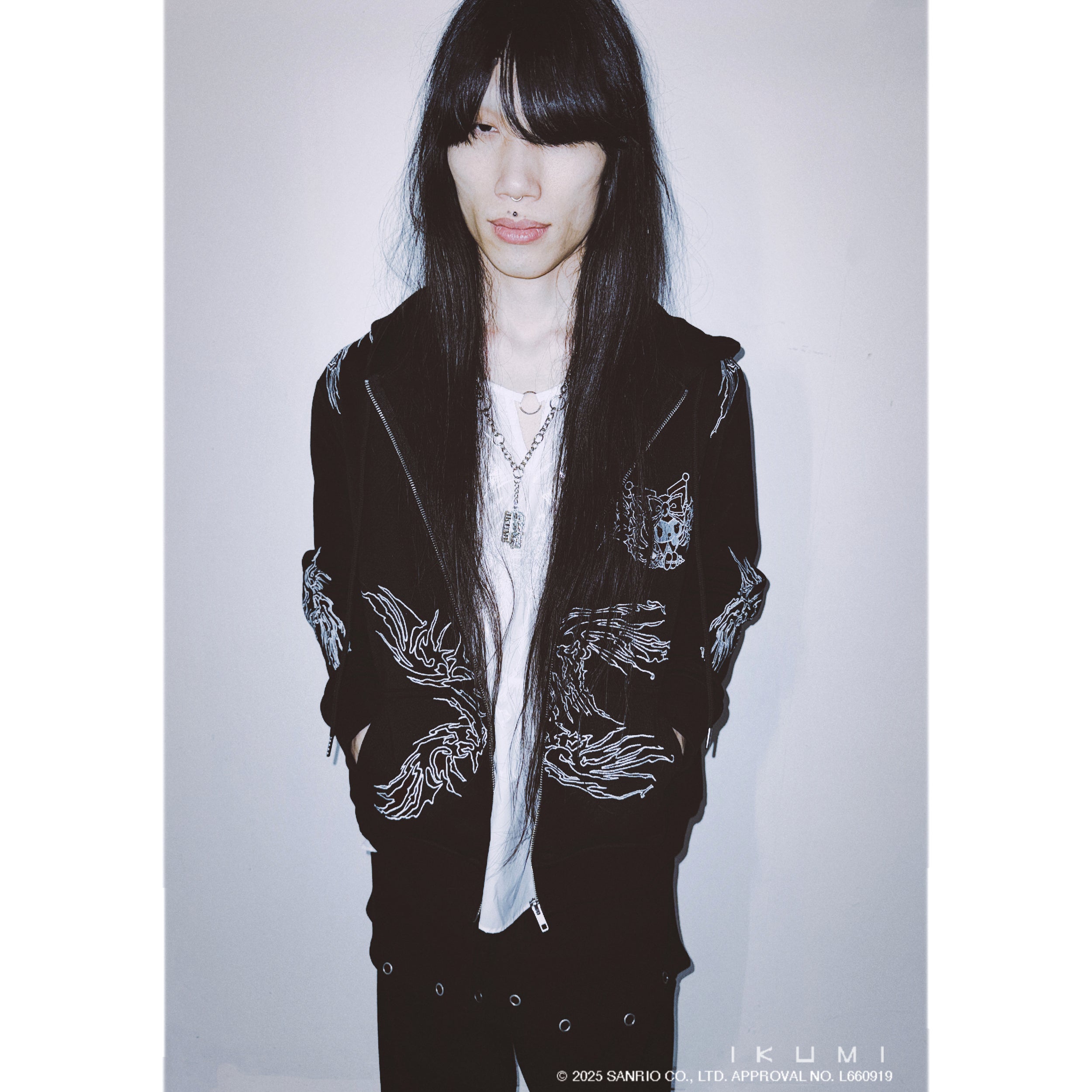 KUROMI×IKUMI HOODIE