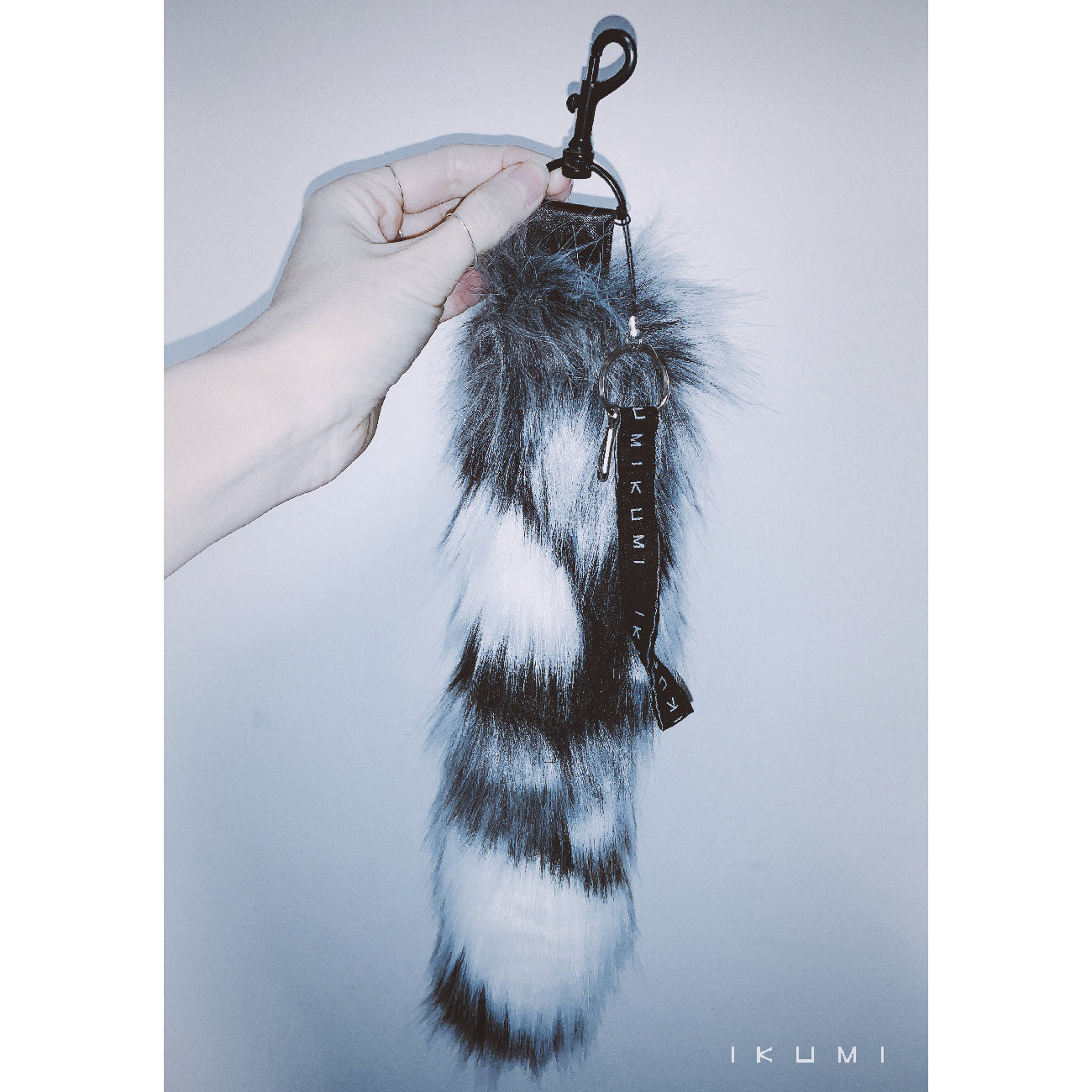 FUR TAIL MIX KEY HOLDER