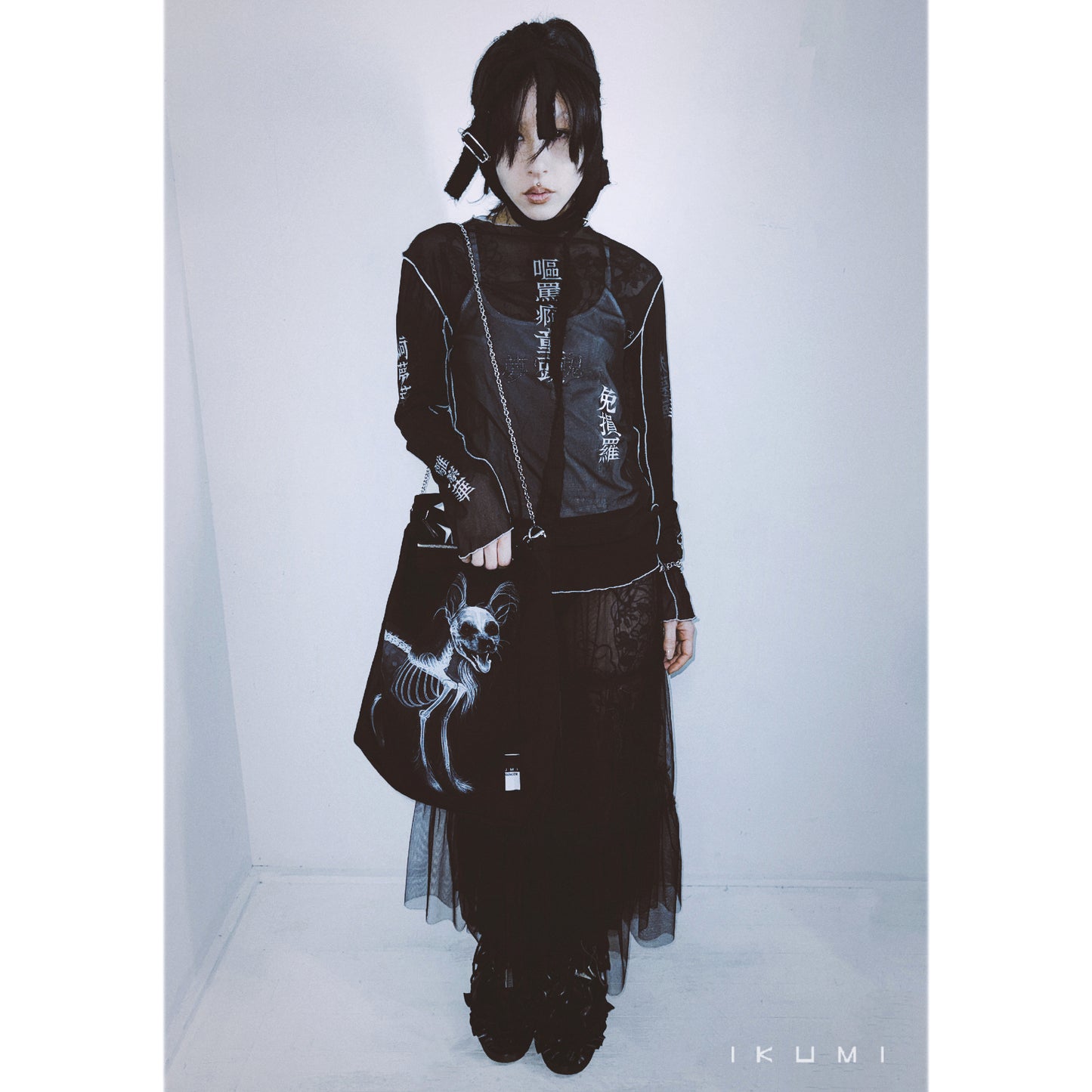 IKUMI×MADARANINGEN KIMERA BAG
