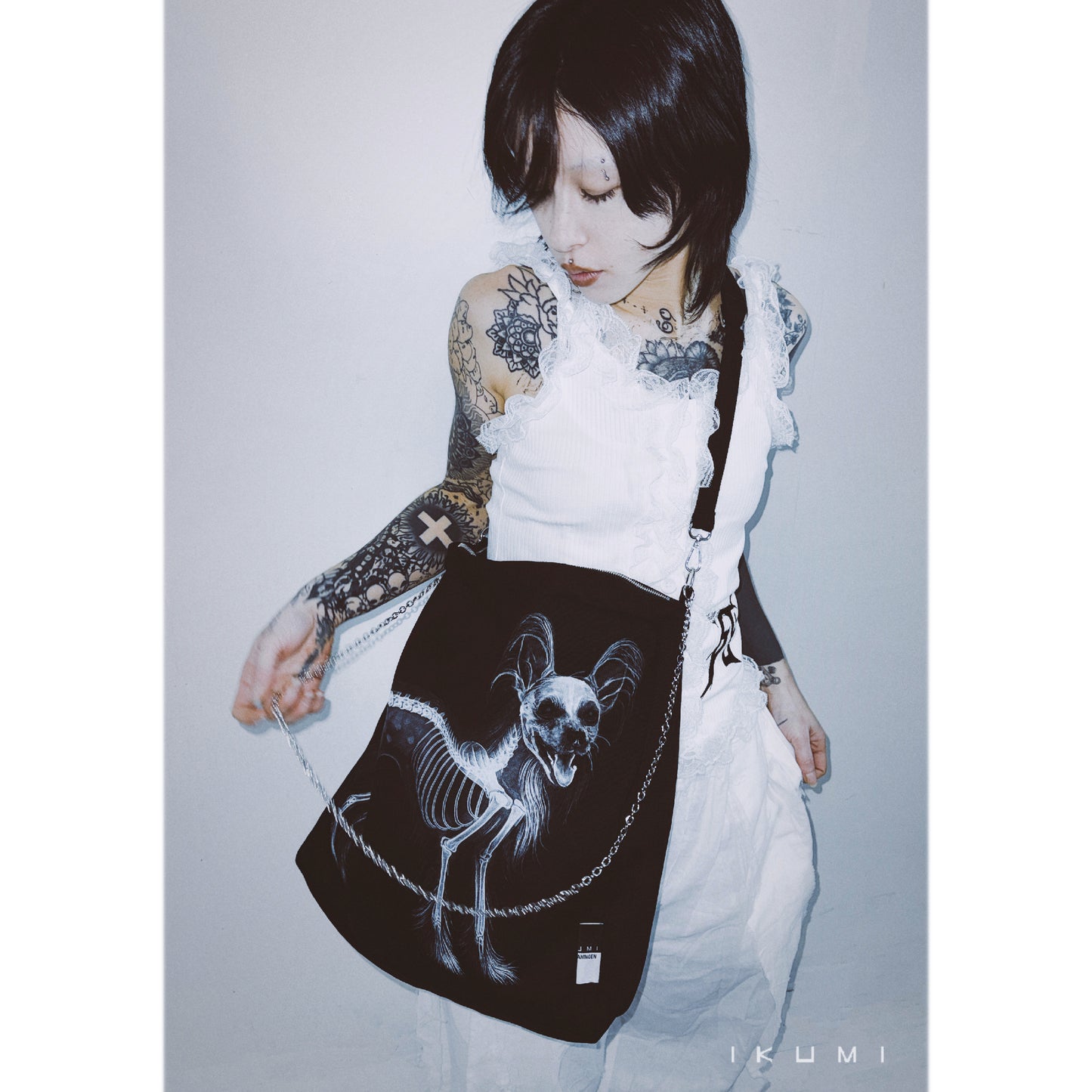 IKUMI×MADARANINGEN KIMERA BAG