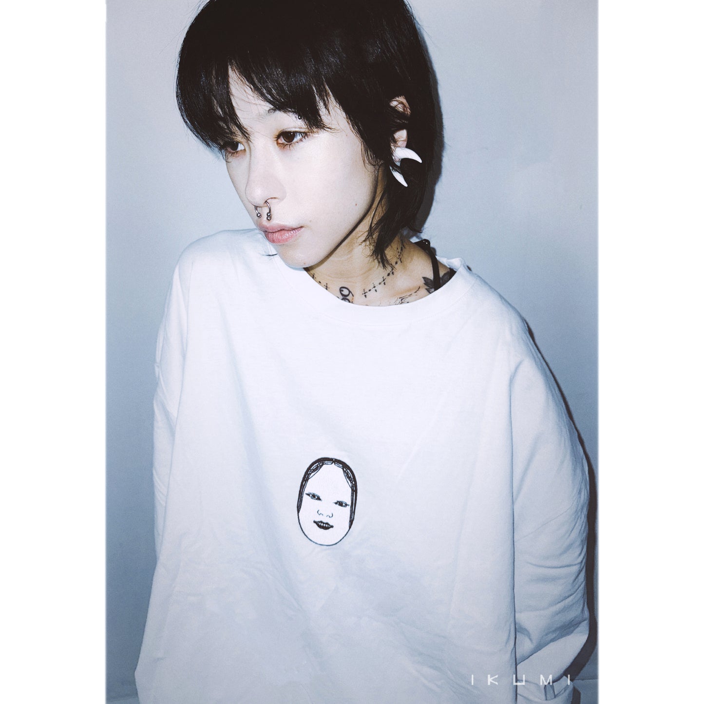 INNOCENT GIRL LONG T