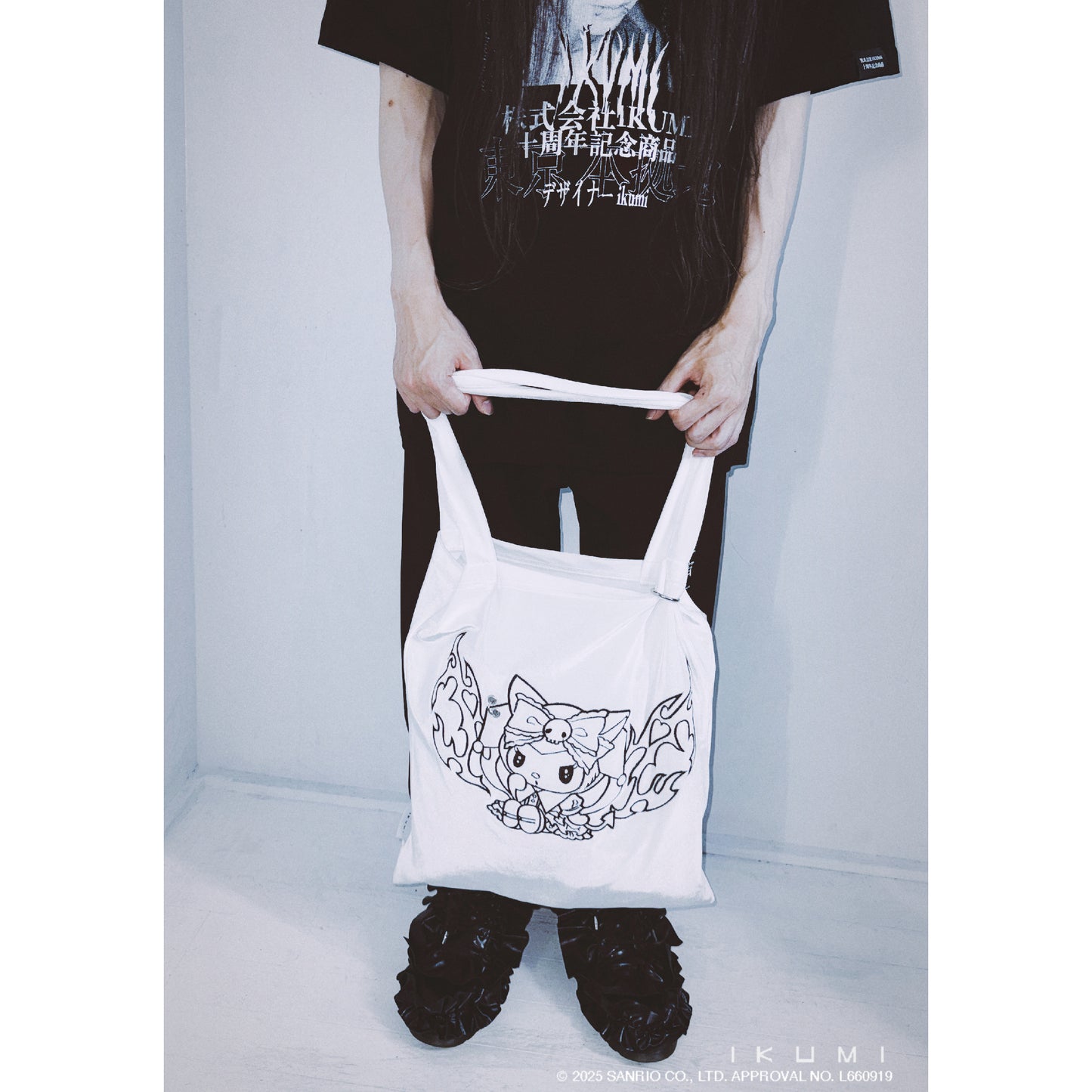 KUROMI×IKUMI PIERCED TOTE