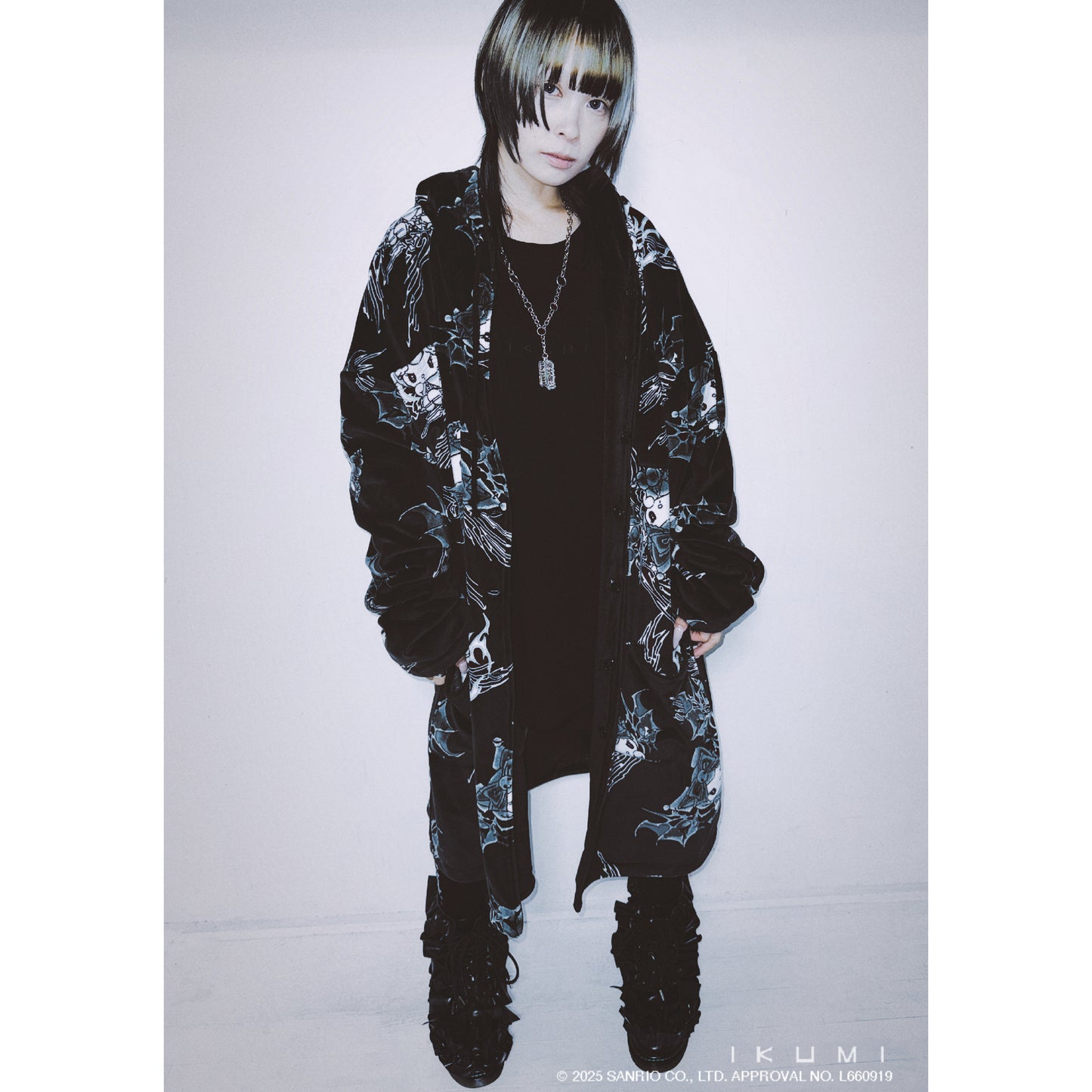 KUROMI×IKUMI FREECE REVERSIBLE GOWN