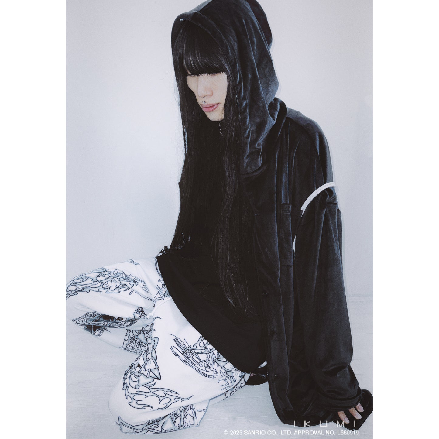KUROMI×IKUMI FREECE REVERSIBLE GOWN