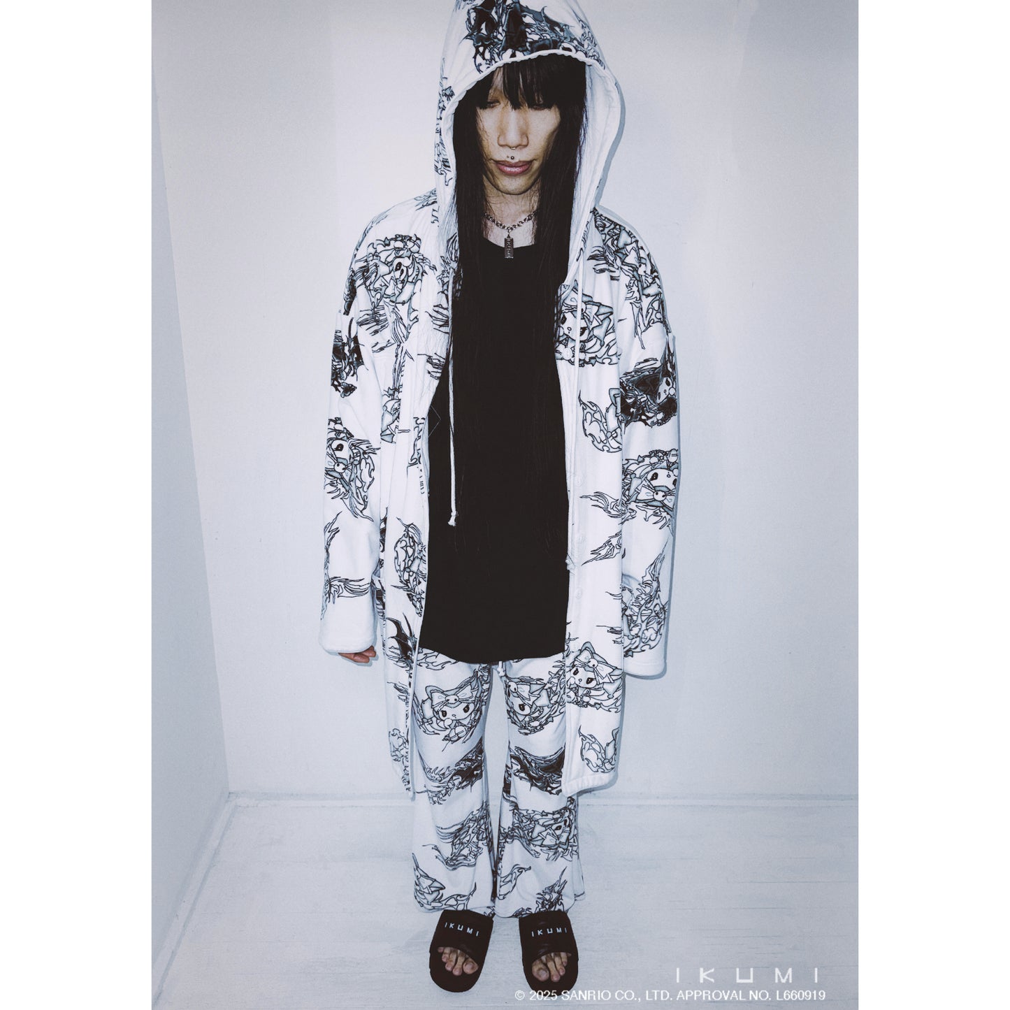 KUROMI×IKUMI FREECE REVERSIBLE GOWN