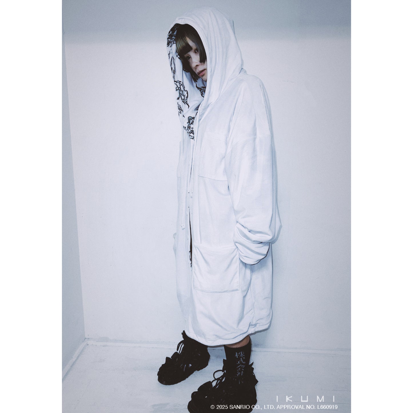 KUROMI×IKUMI FREECE REVERSIBLE GOWN