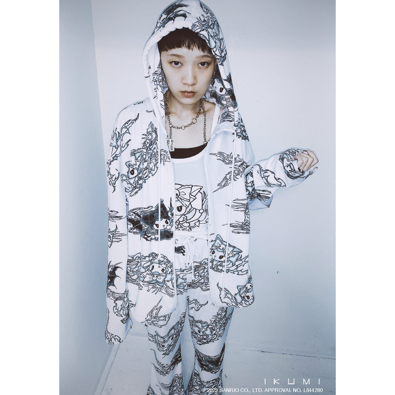 KUROMI×IKUMI FREECE HOODIE