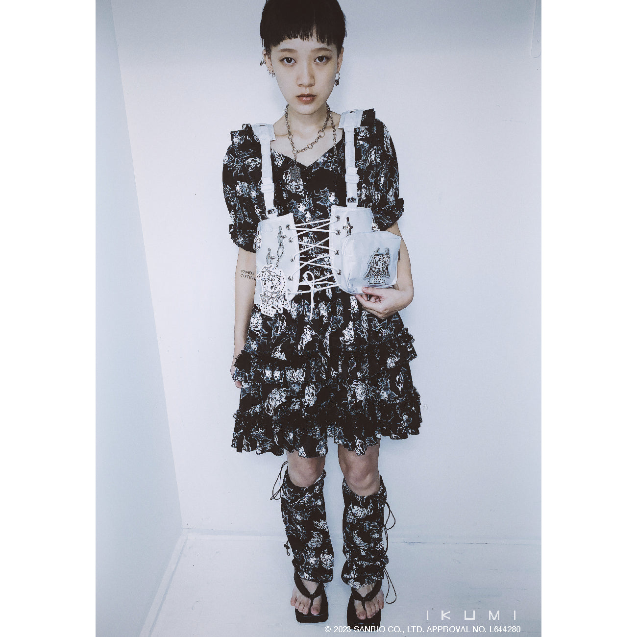 KUROMI×IKUMI CORSET BAG
