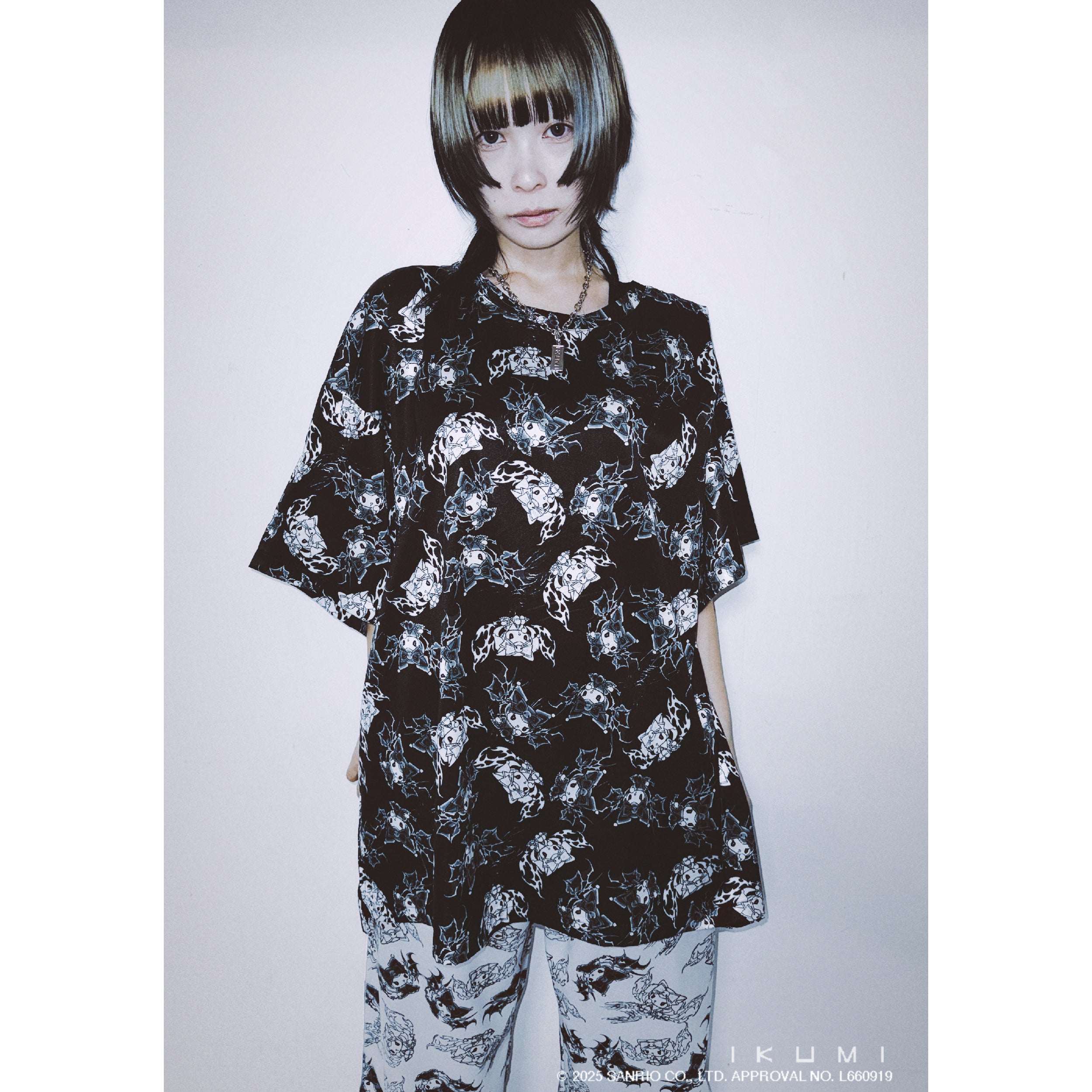 ikumi IKUMI×MADARANINGEN Bizzare LOGO Long sleeve t-shirt