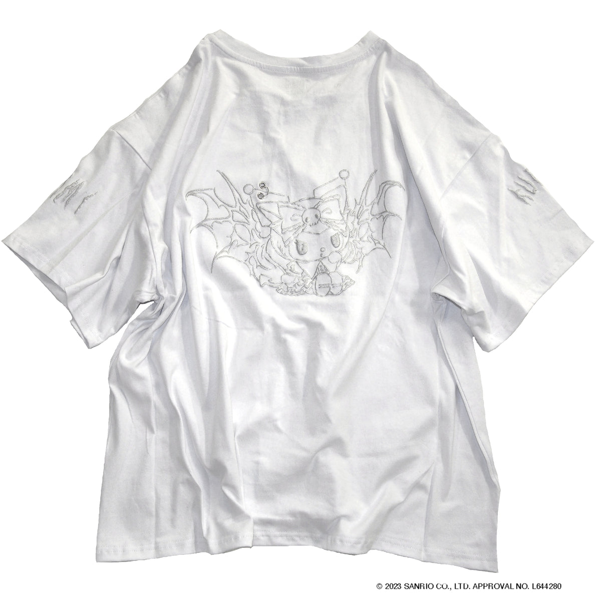 ［IKUMI Co., Ltd. TEN YEAR ANNIVERSARY FIFTH PRODUCT]  KUROMI×IKUMI PIERCED T