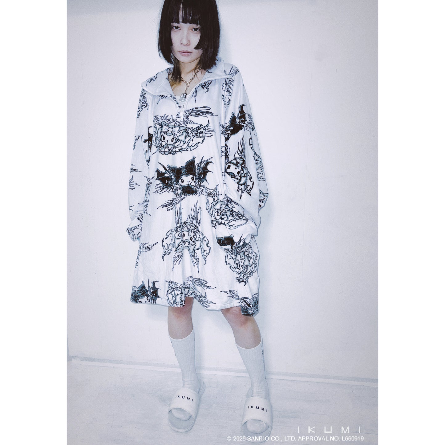 KUROMI×IKUMI FREECE PULLOVER