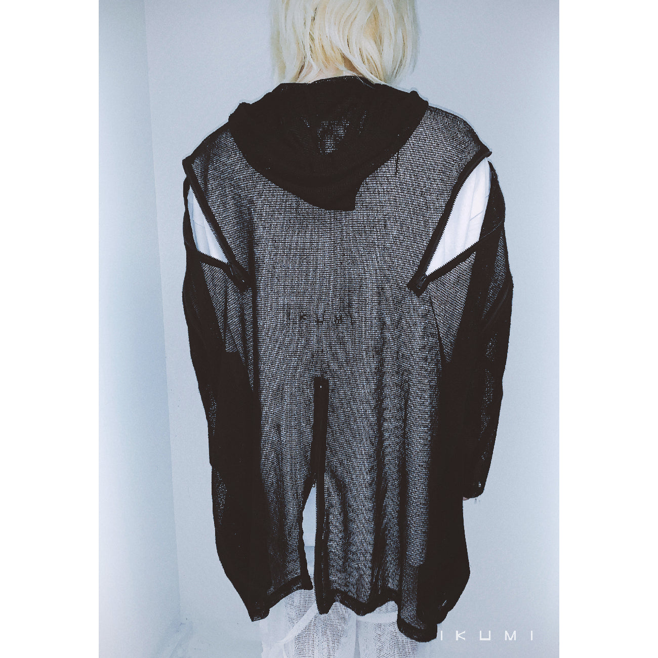 IKUMI MESH HOODIE