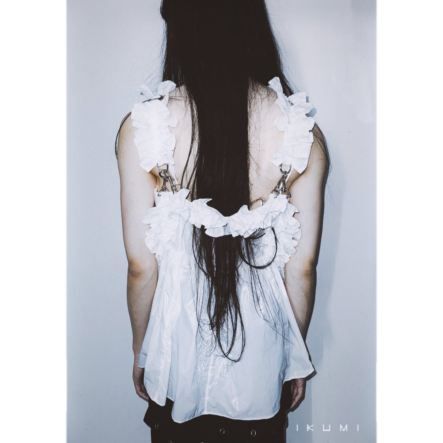 FRILL HARNESS