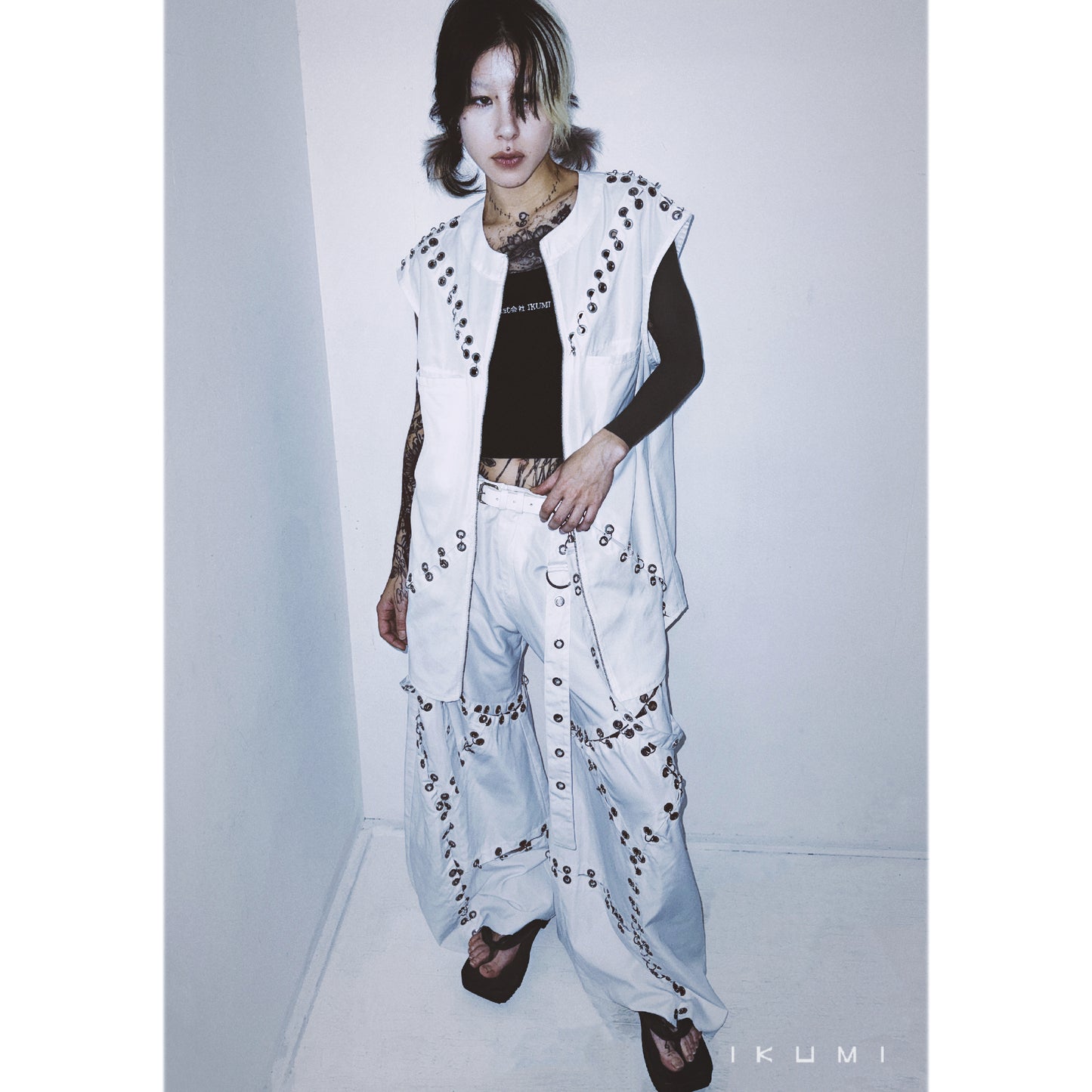 PIERCED LONG PANTS