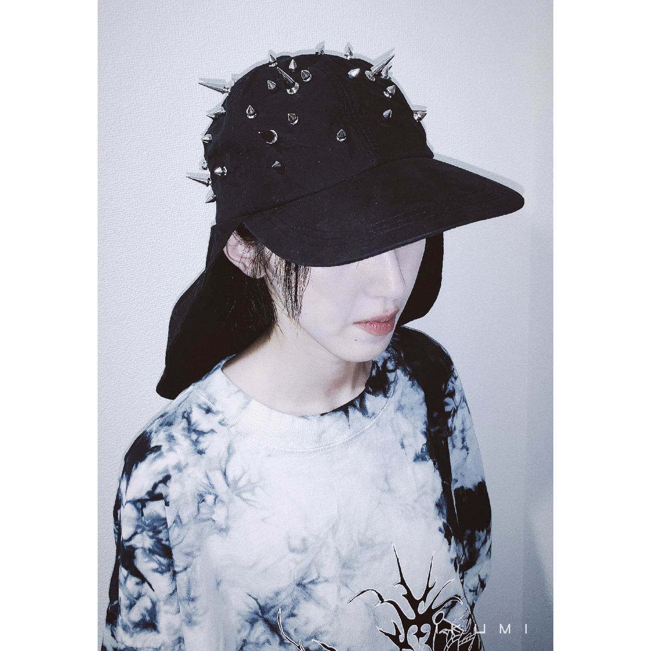 STUDDED CAP