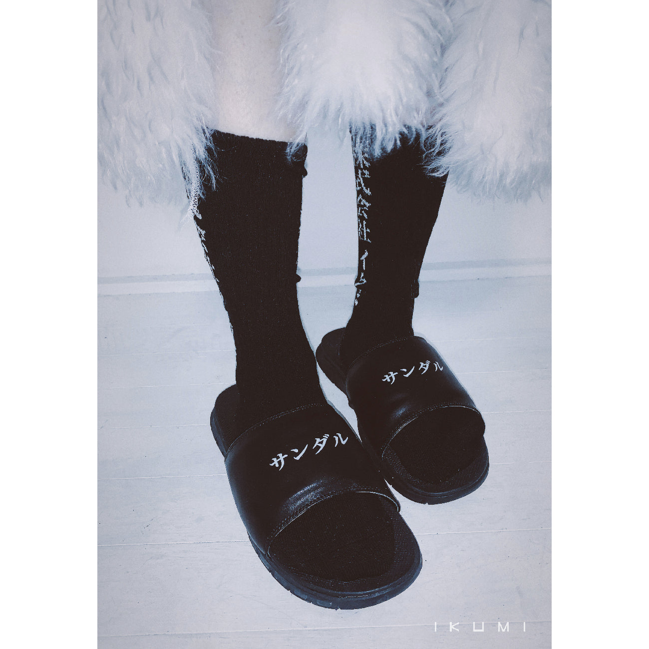 KATAKANA SANDALS
