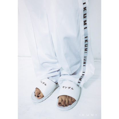 KATAKANA SANDALS