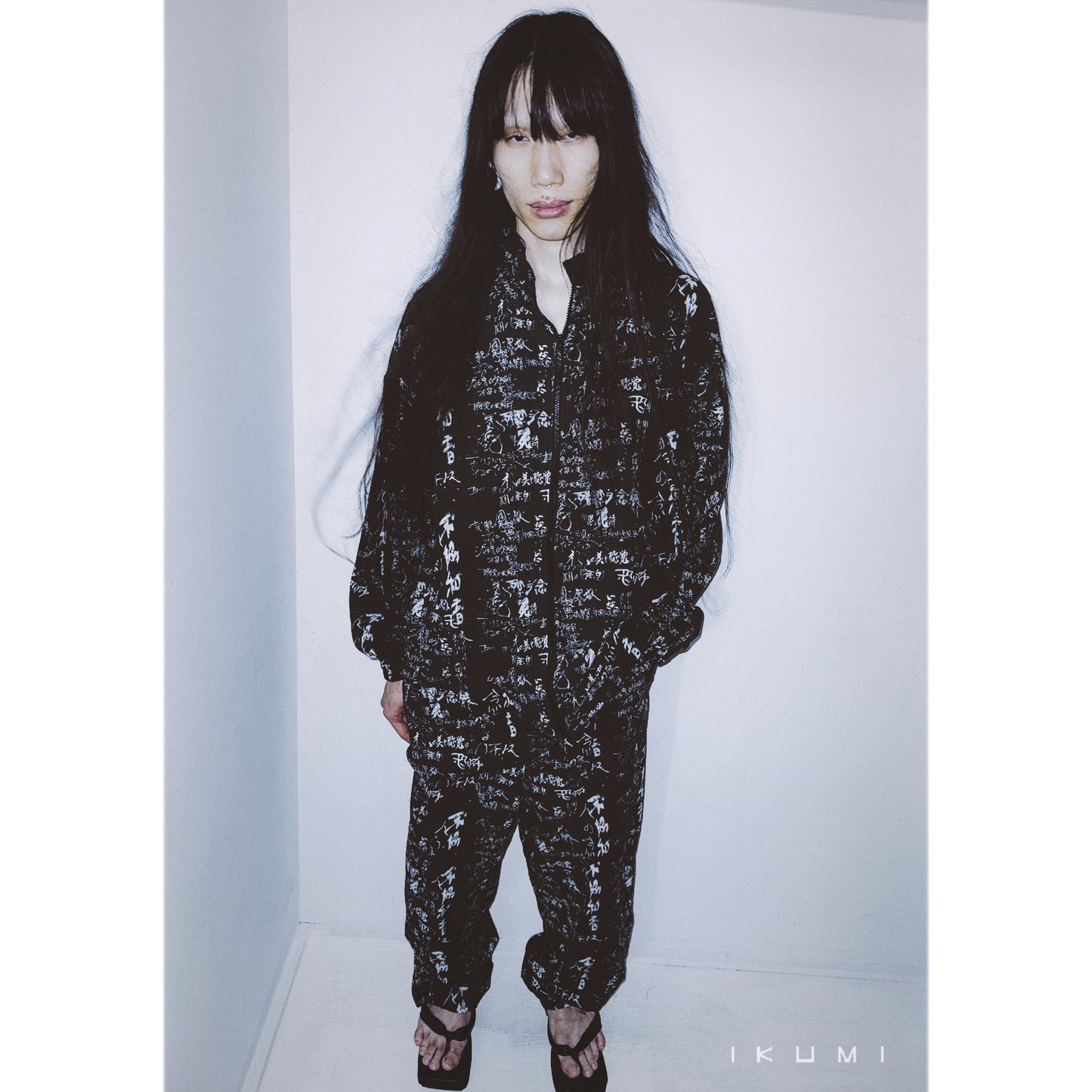 IKUMI×残響シ念展 企画書 LONG PANTS