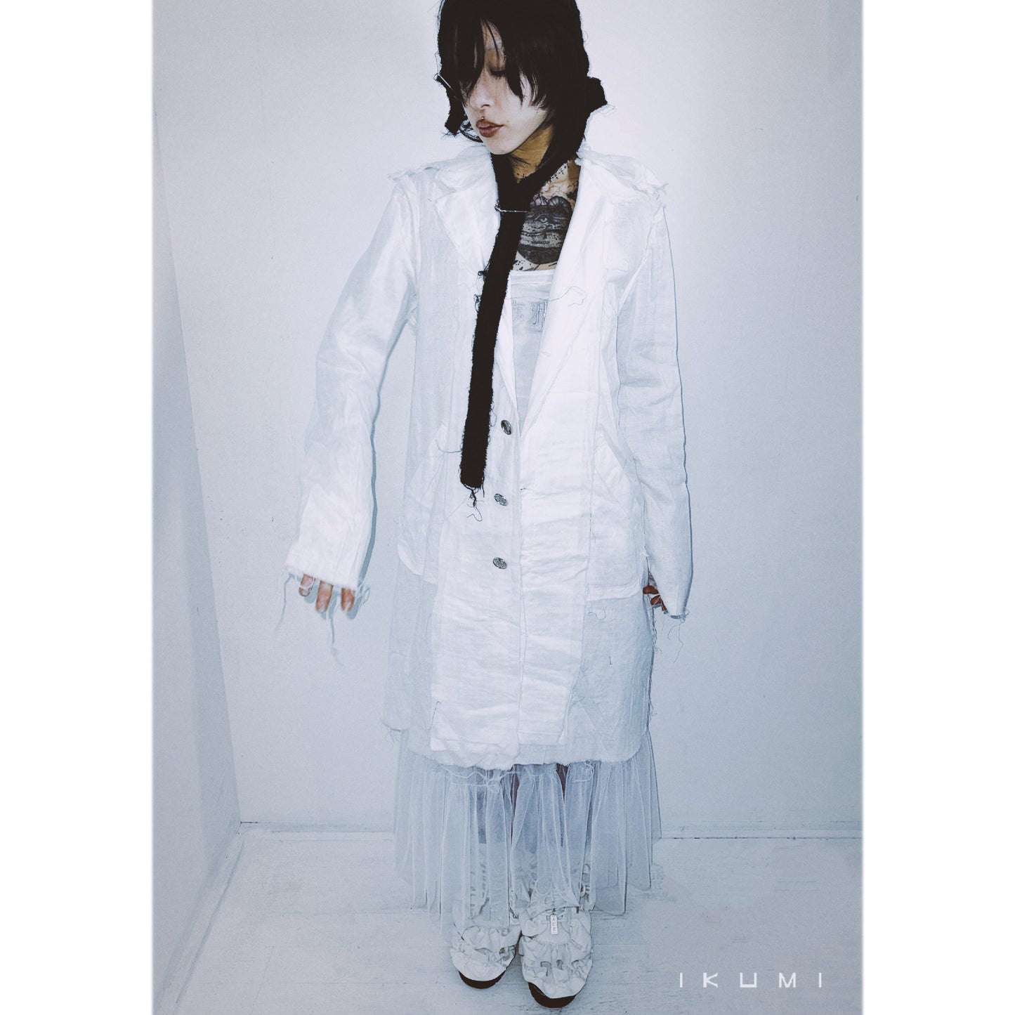 IKUMI×MADARANINGEN Gauze long top