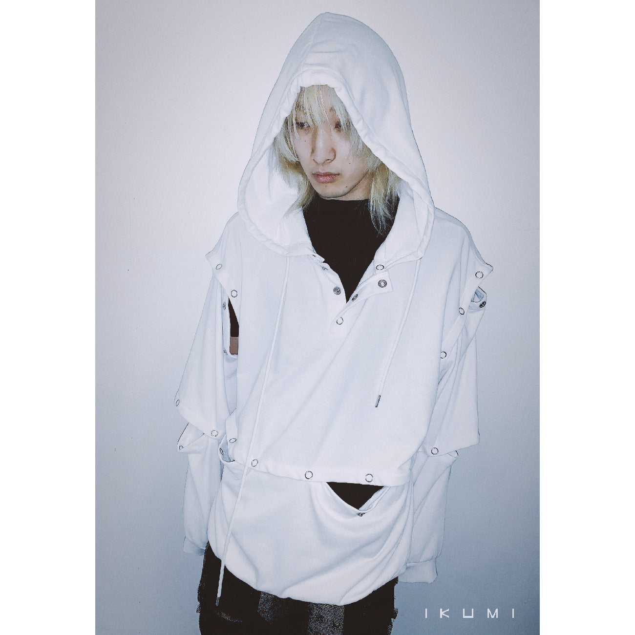 SNAPBOTTON HOODIE