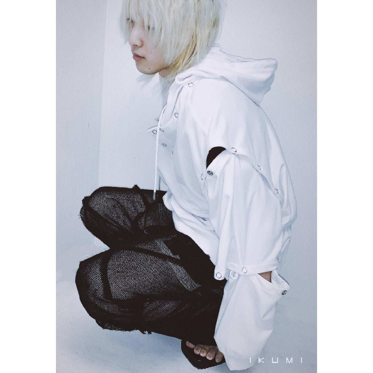 SNAPBOTTON HOODIE