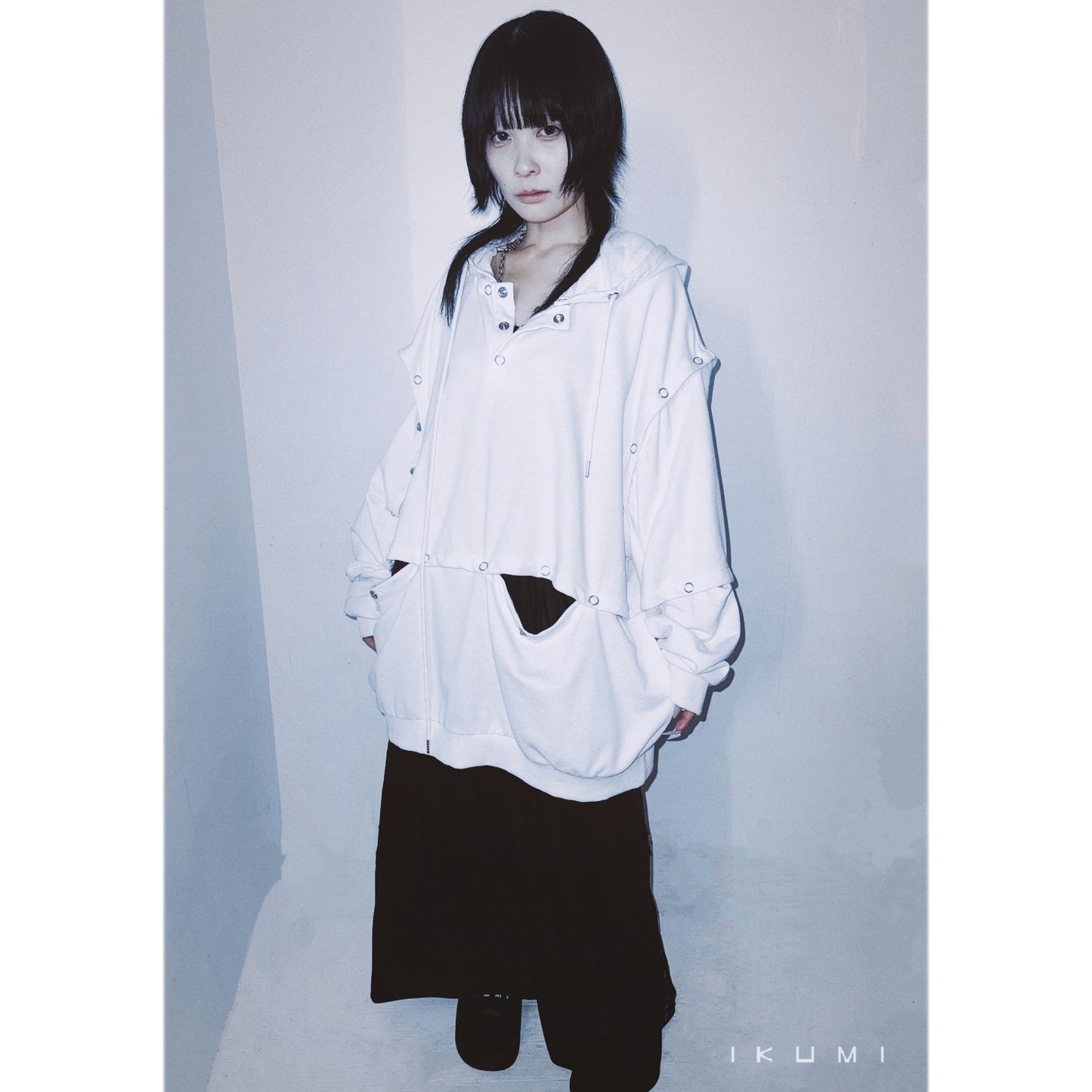 SNAP BUTTON HOODIE 
