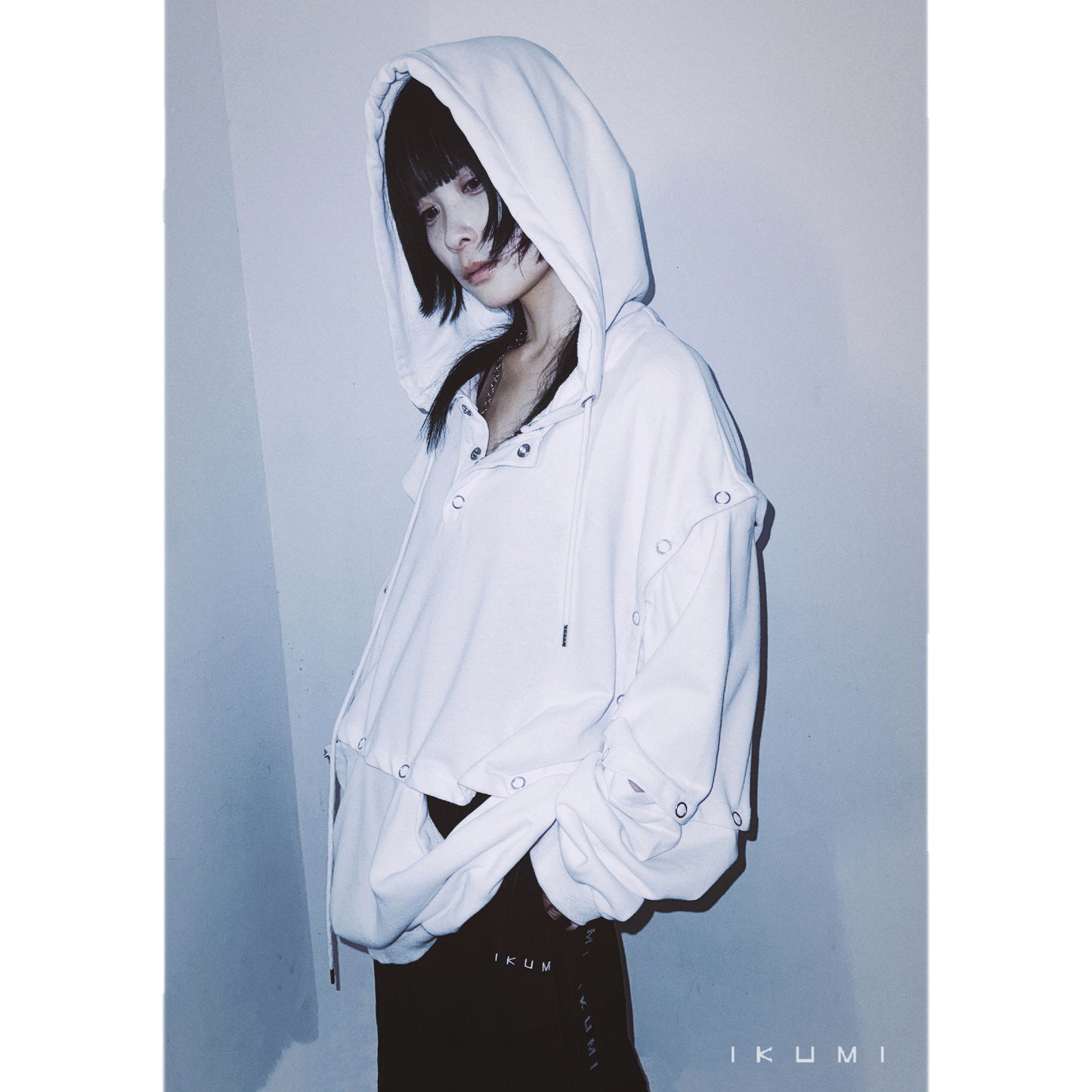 SNAP BUTTON HOODIE 