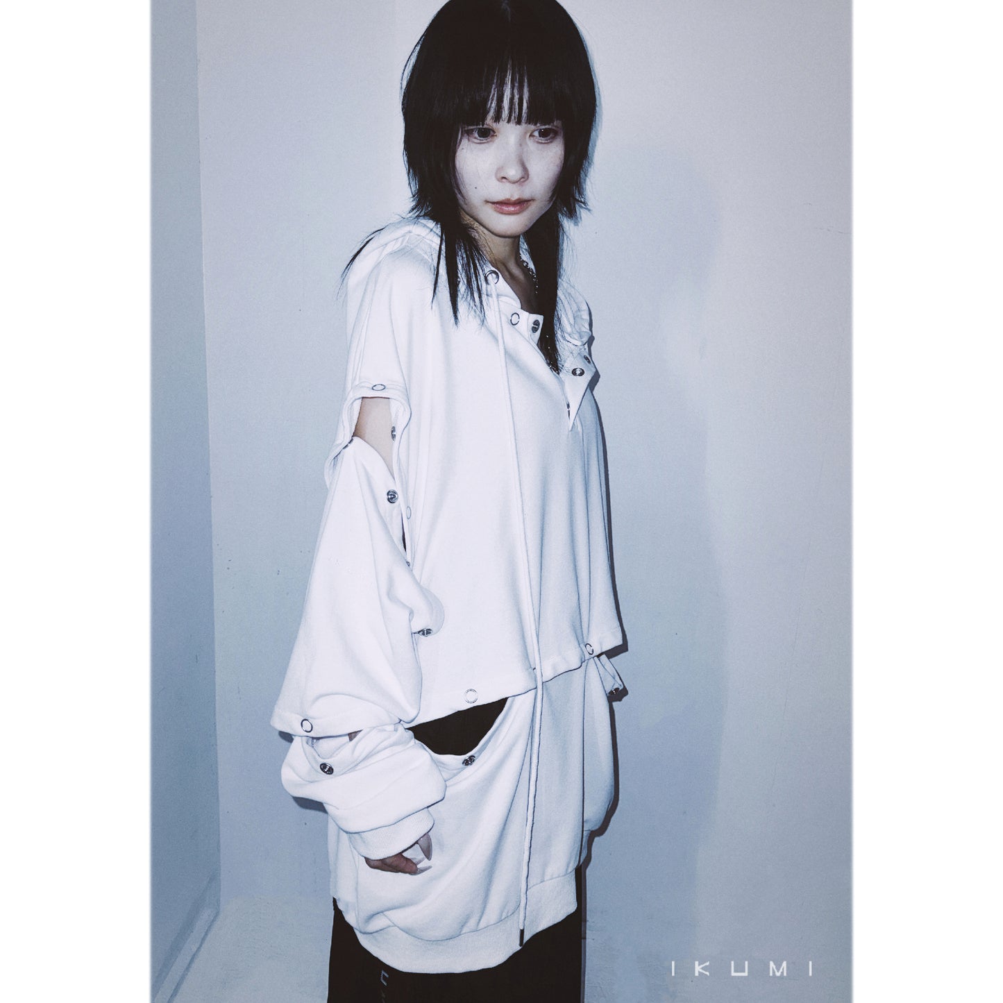 SNAP BUTTON HOODIE 
