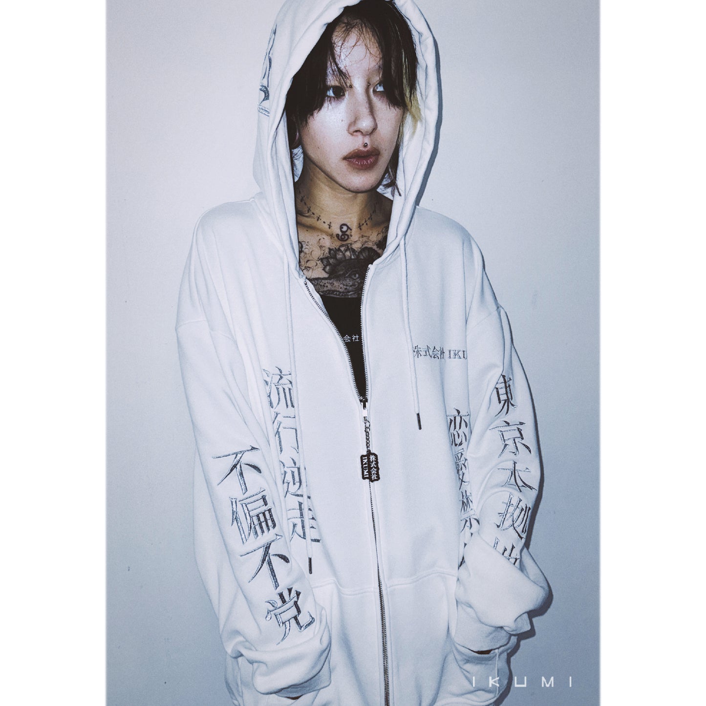 会社概要 ZIP HOODIE