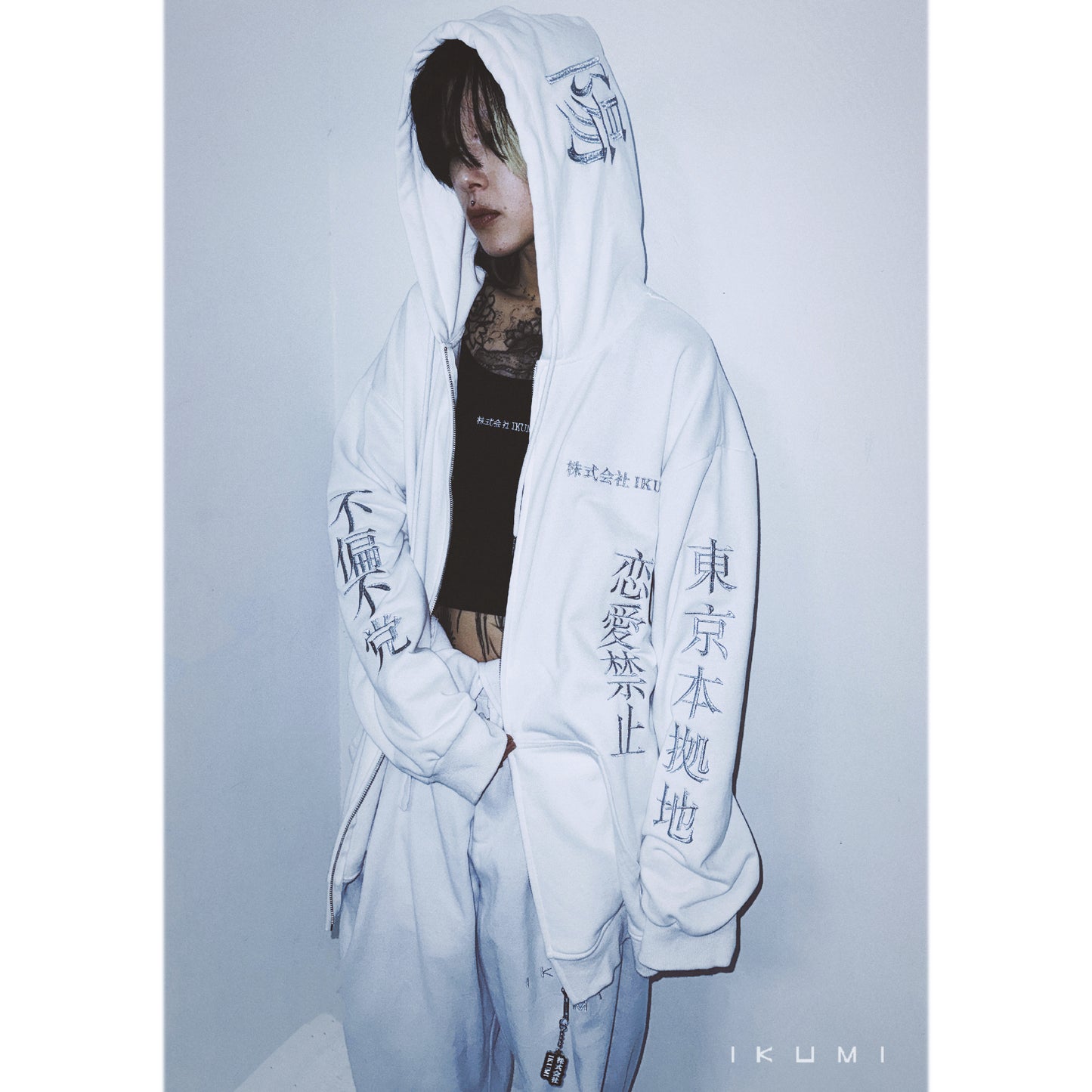 会社概要 ZIP HOODIE