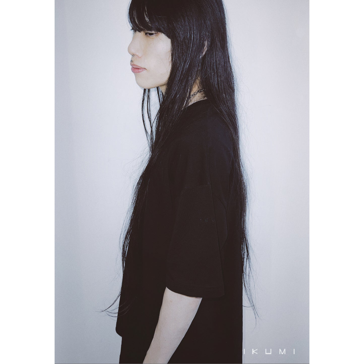 IKUMI LOGO T