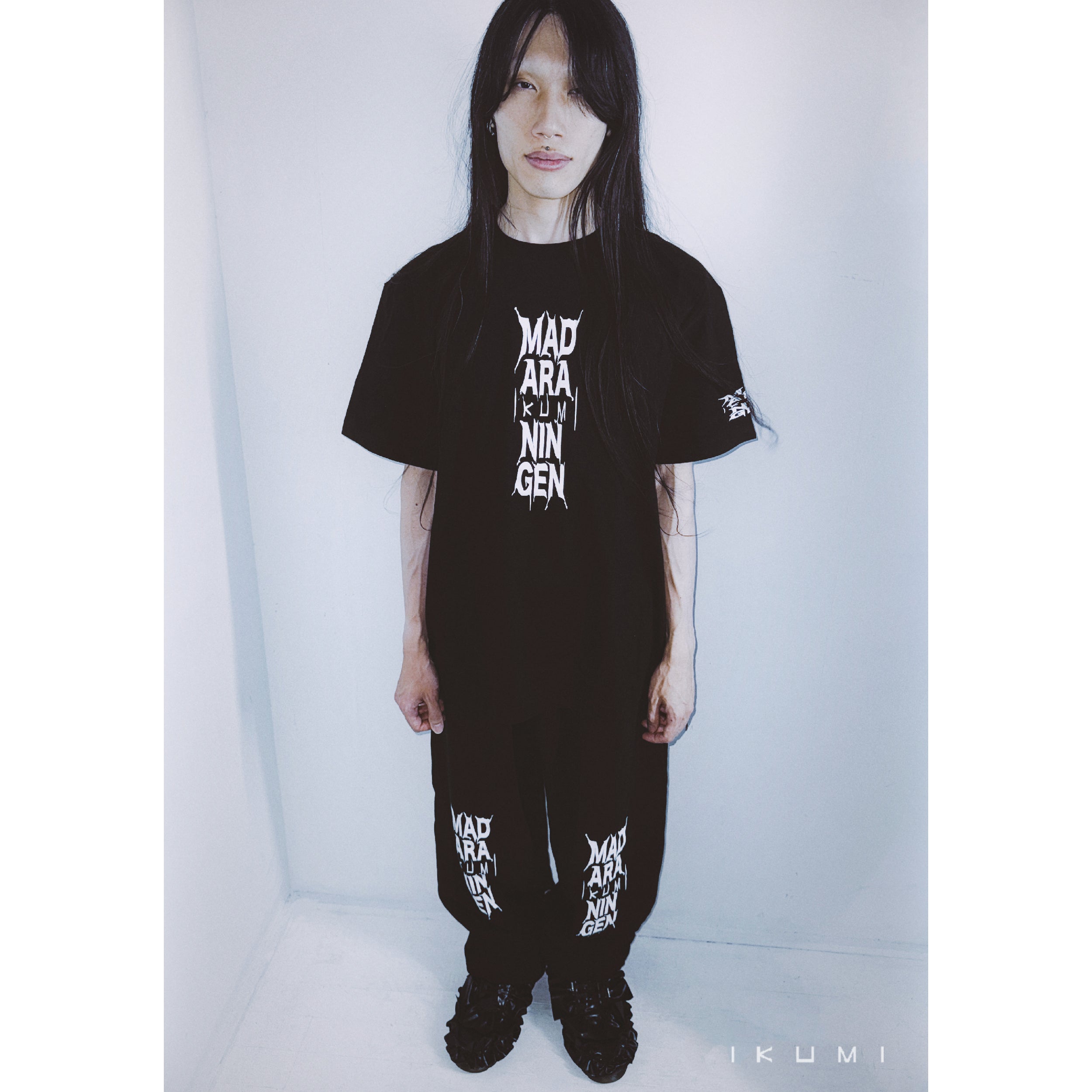 MADARANINGEN | GALAXY BROAD SHOP IKUMI×MADARANINGEN Bizzare LOGO T