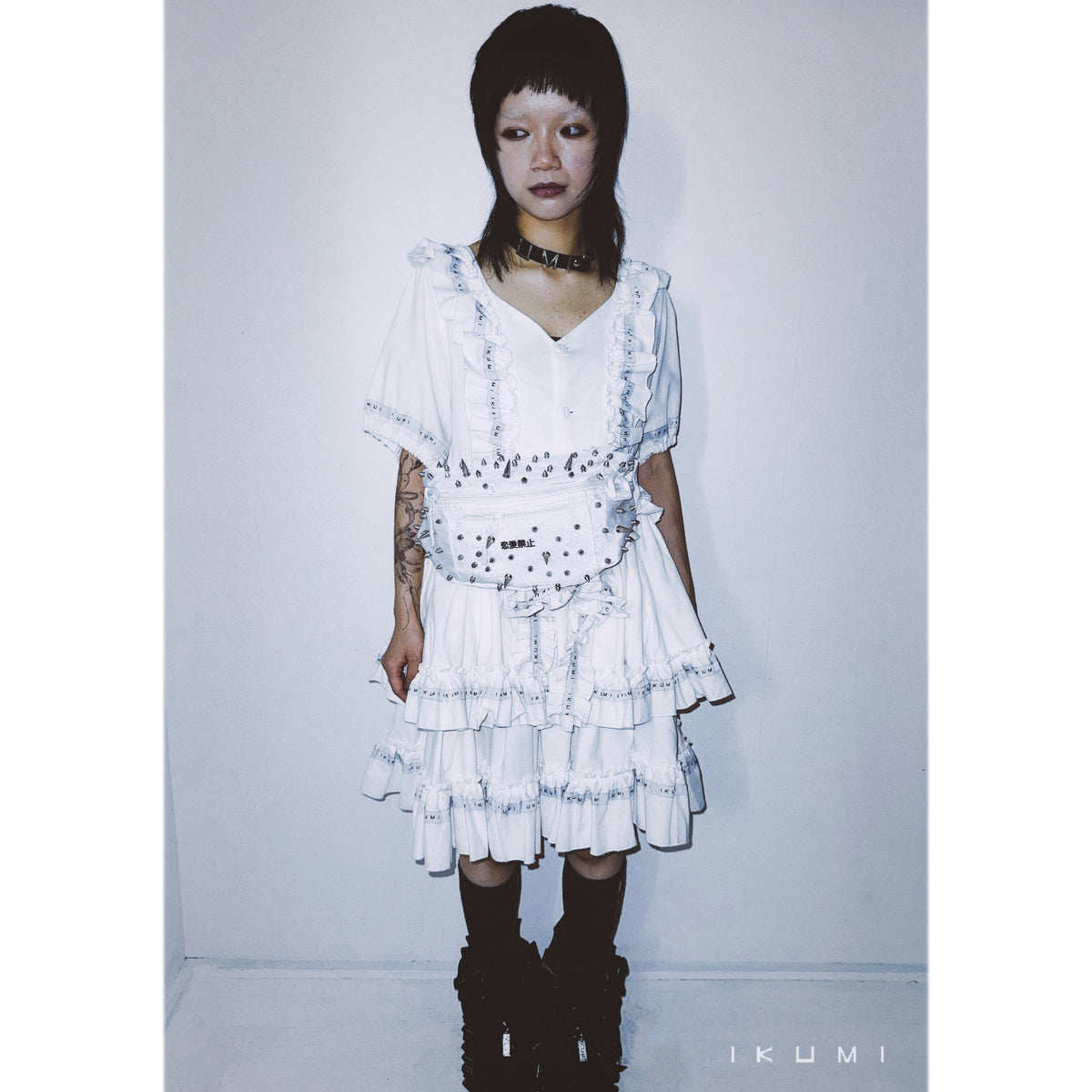 恋愛禁止 (No romance) STUDDED WAIST BAG