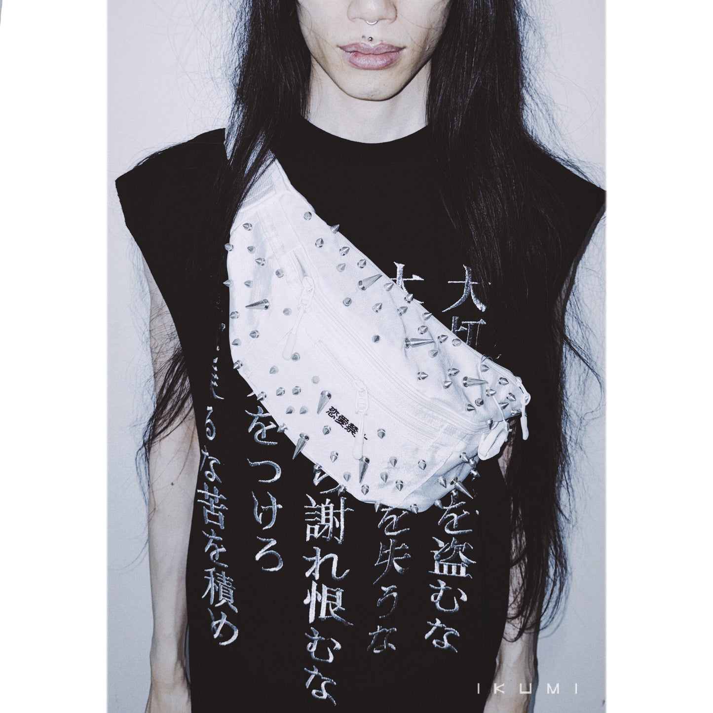 恋愛禁止 (No romance) STUDDED WAIST BAG
