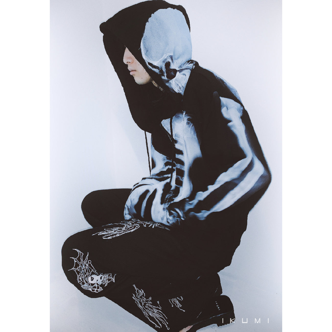 ［十周年企画第一弾商品］XRAY ZIP HOODIE