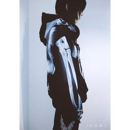 ［十周年企画第一弾商品］XRAY ZIP HOODIE