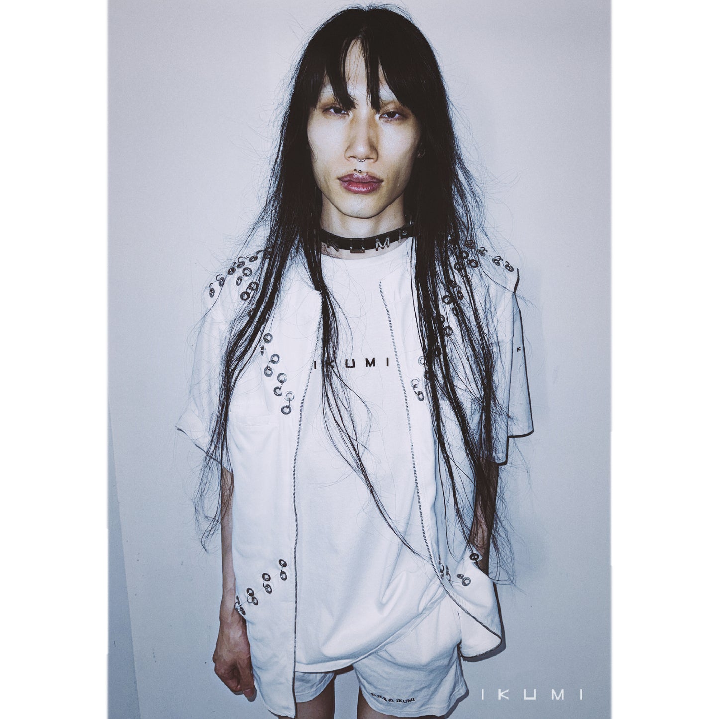 PIERCED ZIP VEST