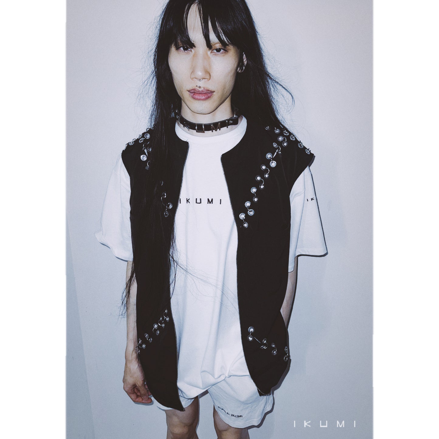 PIERCED ZIP VEST