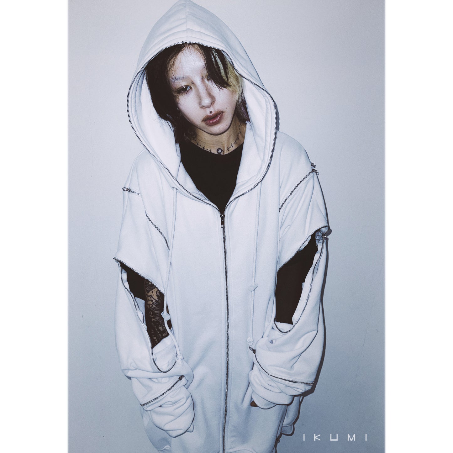 BIG ZIPS HOODIE