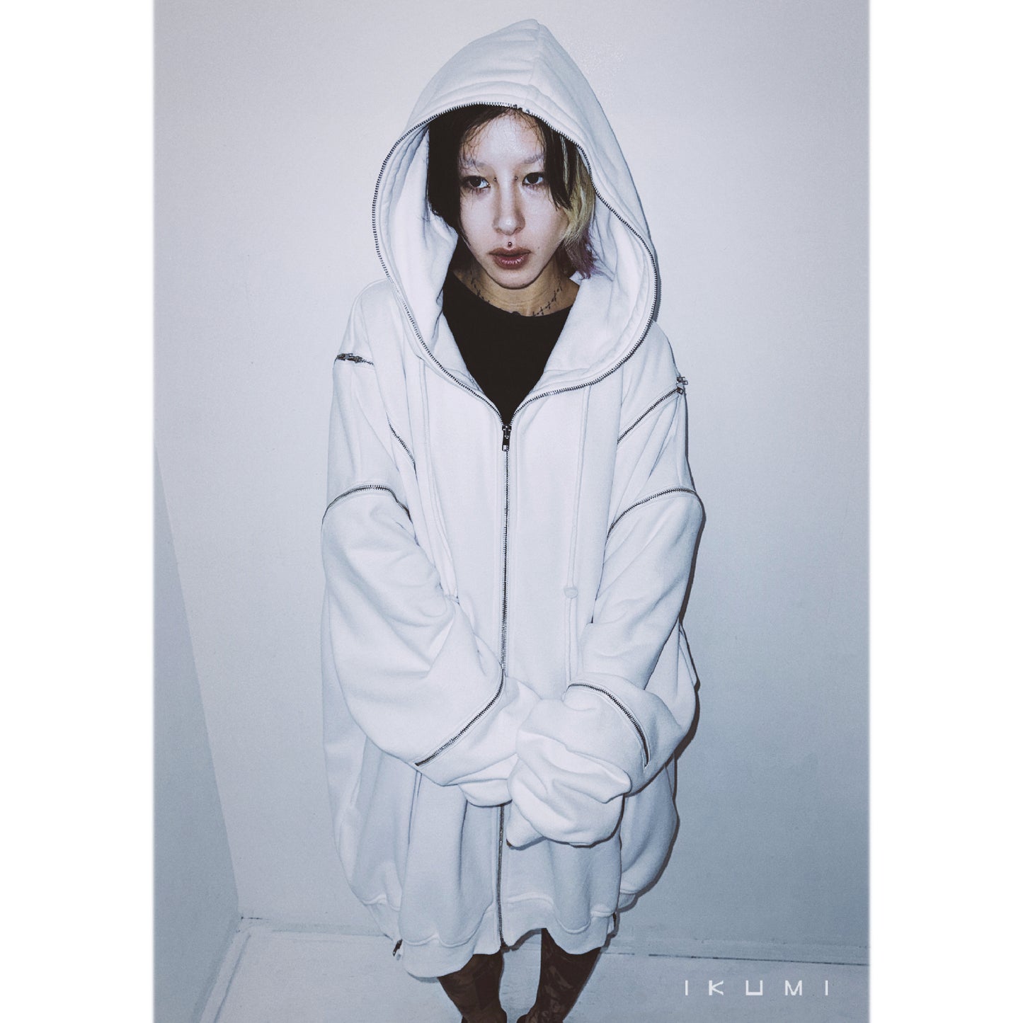 BIG ZIPS HOODIE